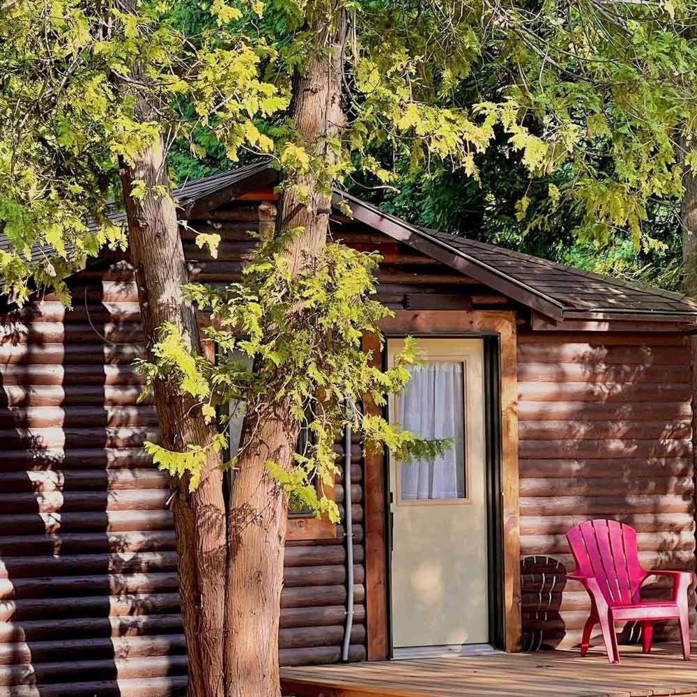 Lodge Red Bay Lodge *